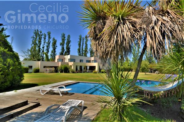 Casa en Venta, Chicureo Poniente