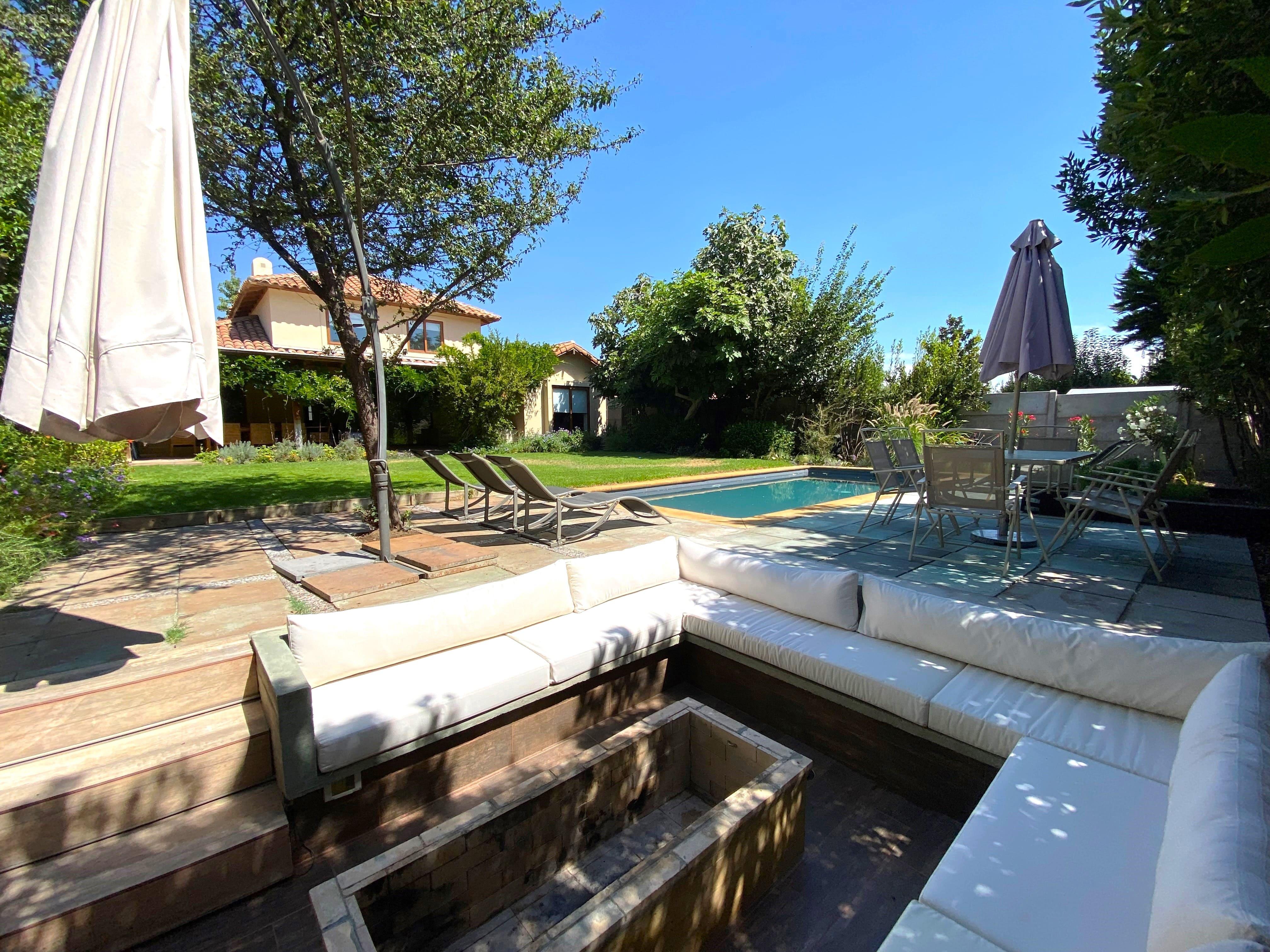 Casa en Arriendo, Piedra Roja